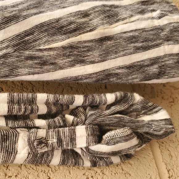 Anthropologie By 9-HI5 STCL Long Sleeve Back Tie Striped Top. - Picture 2 of 10